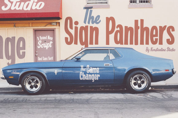 Sign Panthers: A Bold Retro Font for Creative Projects