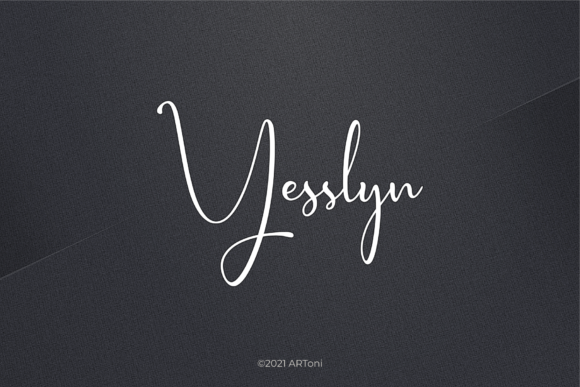 Yesslyn: A Delicate Script Font